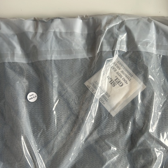 NWT TTPD TS official cardigan / medium large - Picture 6 of 7